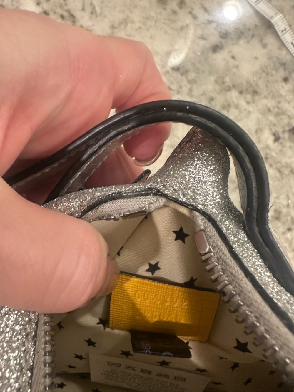 Gucci (RARE) Silver Glitter Chicken Clutch Purse 🐔 - Picture 7 of 7